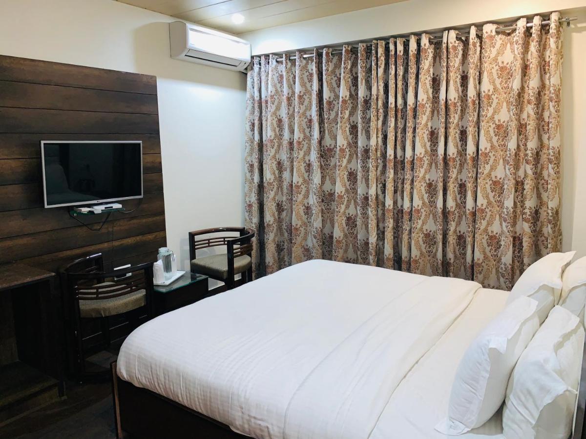 Hotel Dusk N Dawn à Shimla Extérieur photo